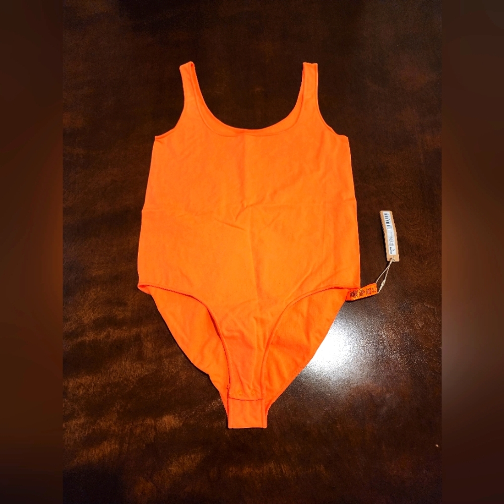 Skims Essential Scoop Neck Bodysuit Orange Size L/XL Large Extra Large New